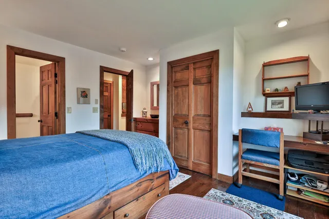 $885,000 | 559 Crimson Hawk Road, Plymouth, VT 05056