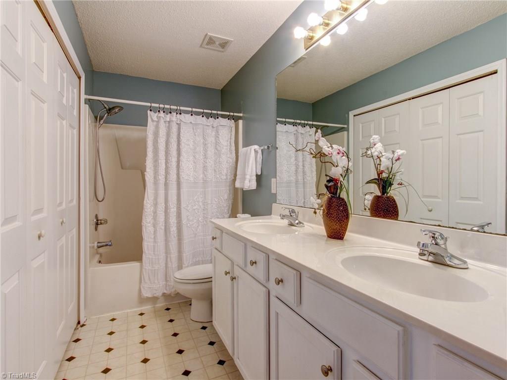 4614 Cross Ridge Lane Greensboro, NC 27410 - Photo 17 of 30