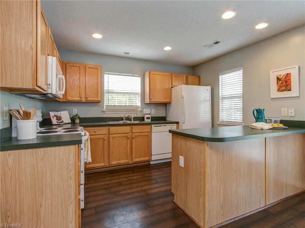 4614 Cross Ridge Lane Greensboro, NC 27410 - Photo 8 of 30