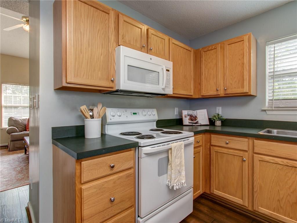 4614 Cross Ridge Lane Greensboro, NC 27410 - Photo 10 of 30