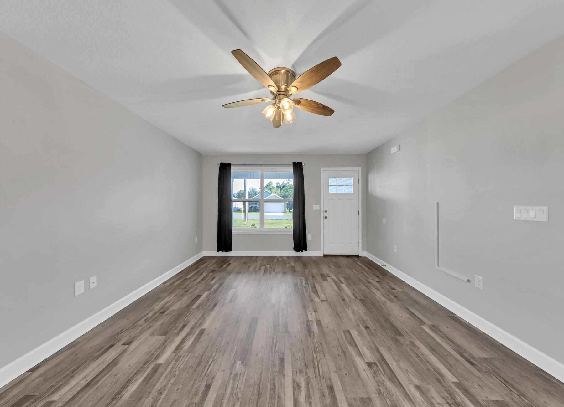 3191 Maple Street Crestview, FL 32539 - Photo 2 of 27 185A6616