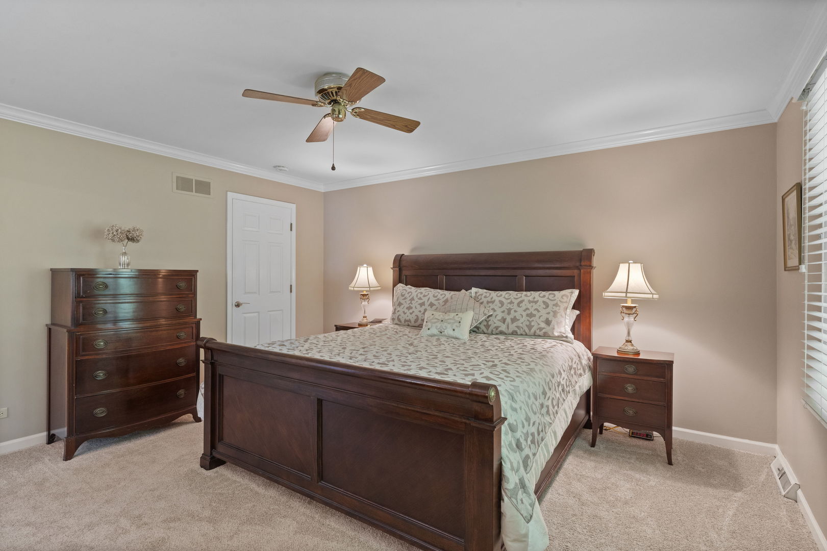473 Staunton Road Naperville, IL 60565 - Photo 12 of 30 Gallery Image 12