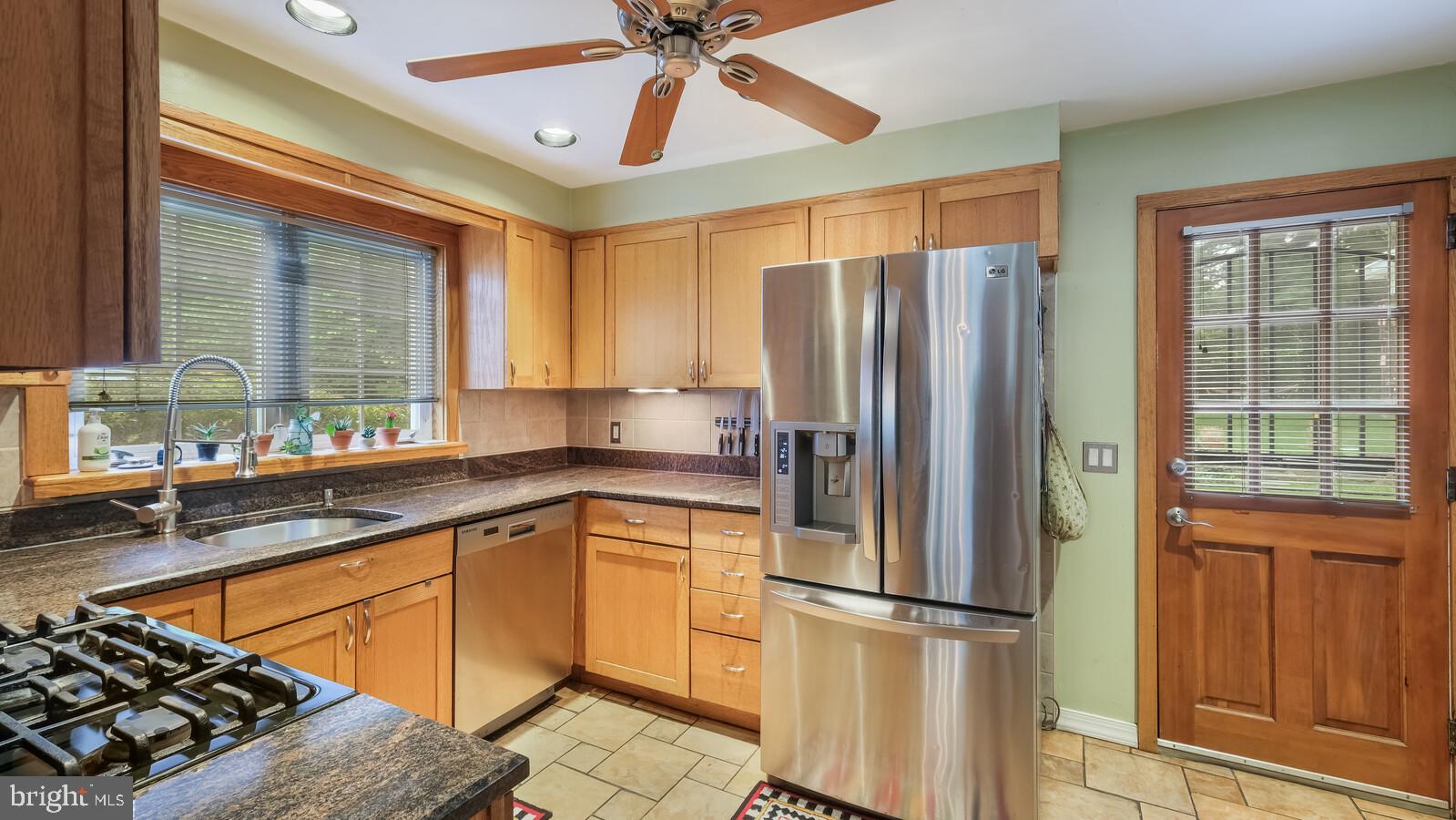 646 Green Briar Road Elkins Park, PA 19027 - Photo 19 of 45