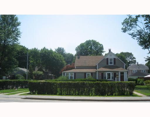 369 West Shore Road Warwick, RI 02889 - Photo 1 of 8 Exterior Front.