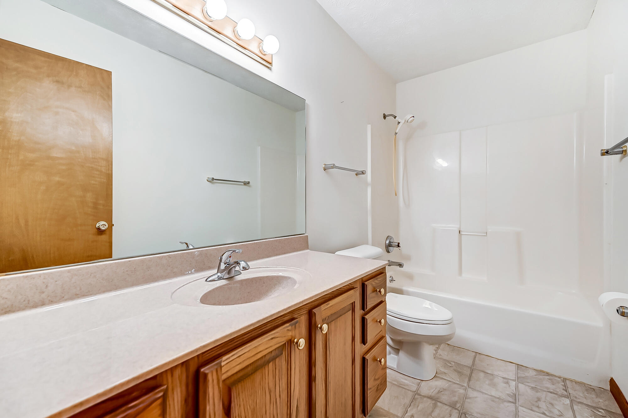 1065 Spring Falls Avenue Springfield, OH 45502 - Photo 35 of 68