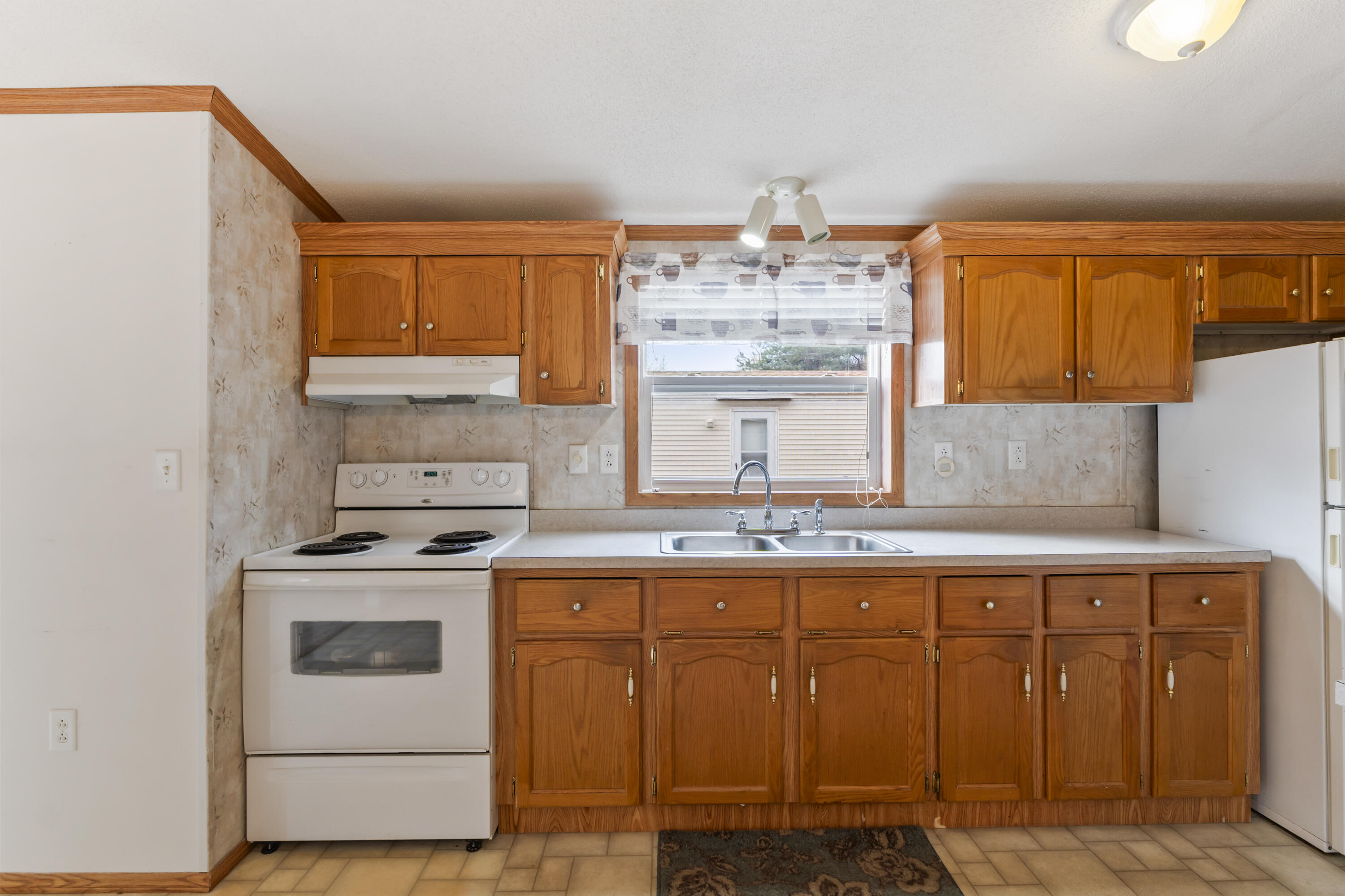 18 Terrace View Sabattus, ME 04280 - Photo 9 of 35 18 Terrace View_111