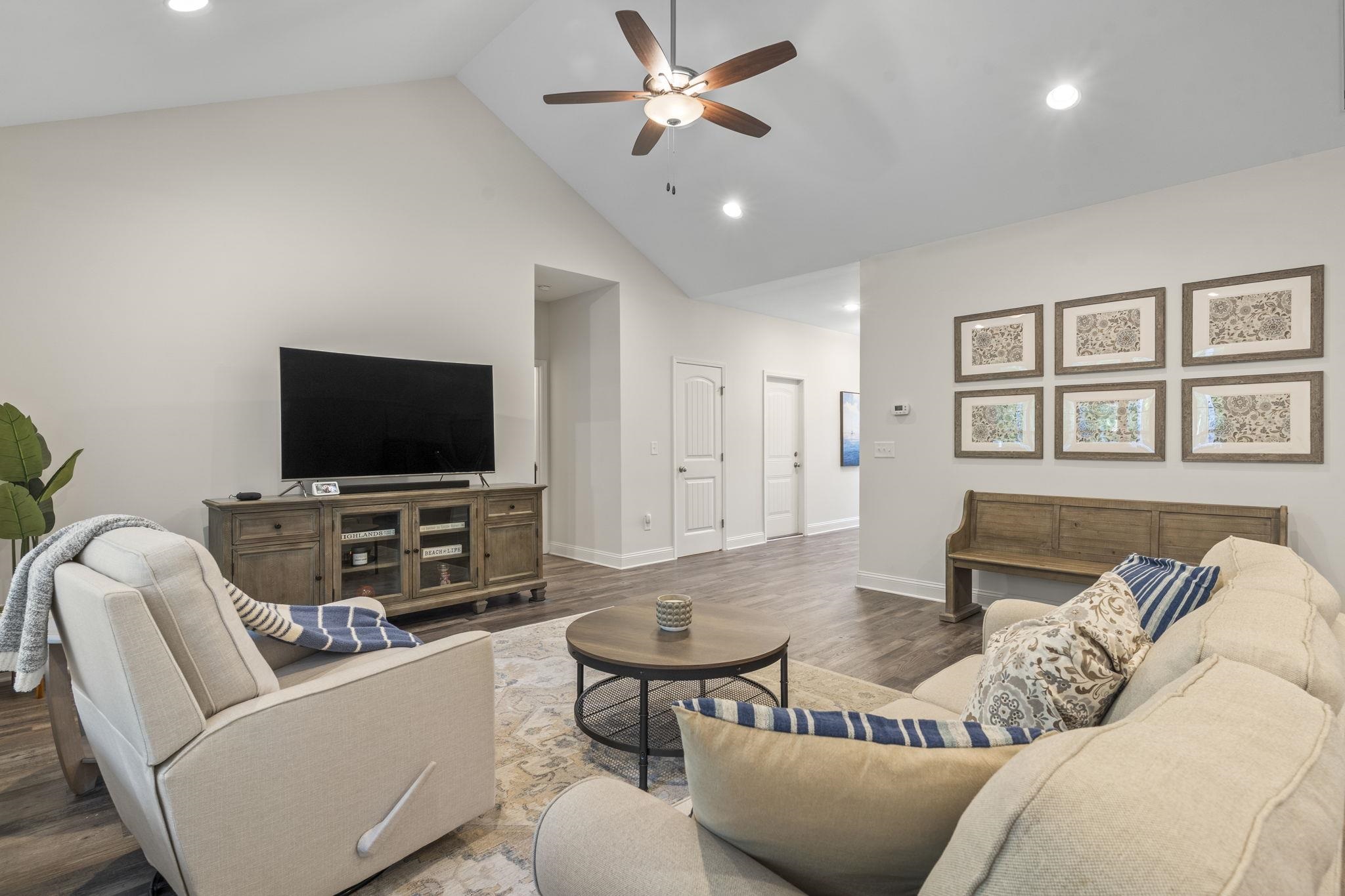 4402 Kinlaw Street Little River, SC 29566 - Photo 8 of 41