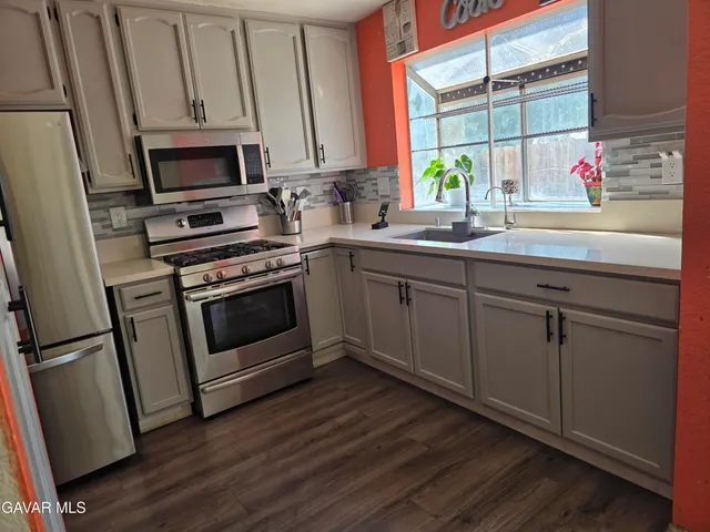 $399,999 | 43653 Serenity Court, Unit 1, Lancaster, CA 93535