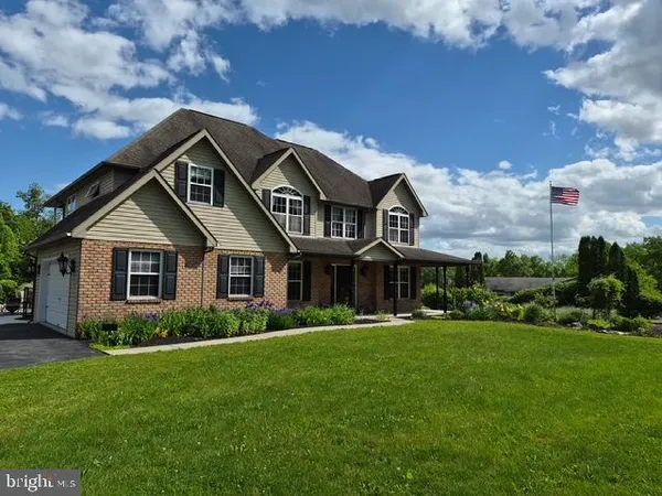 $748,800 | 137 Lakeview Road, Bernville, PA 19506