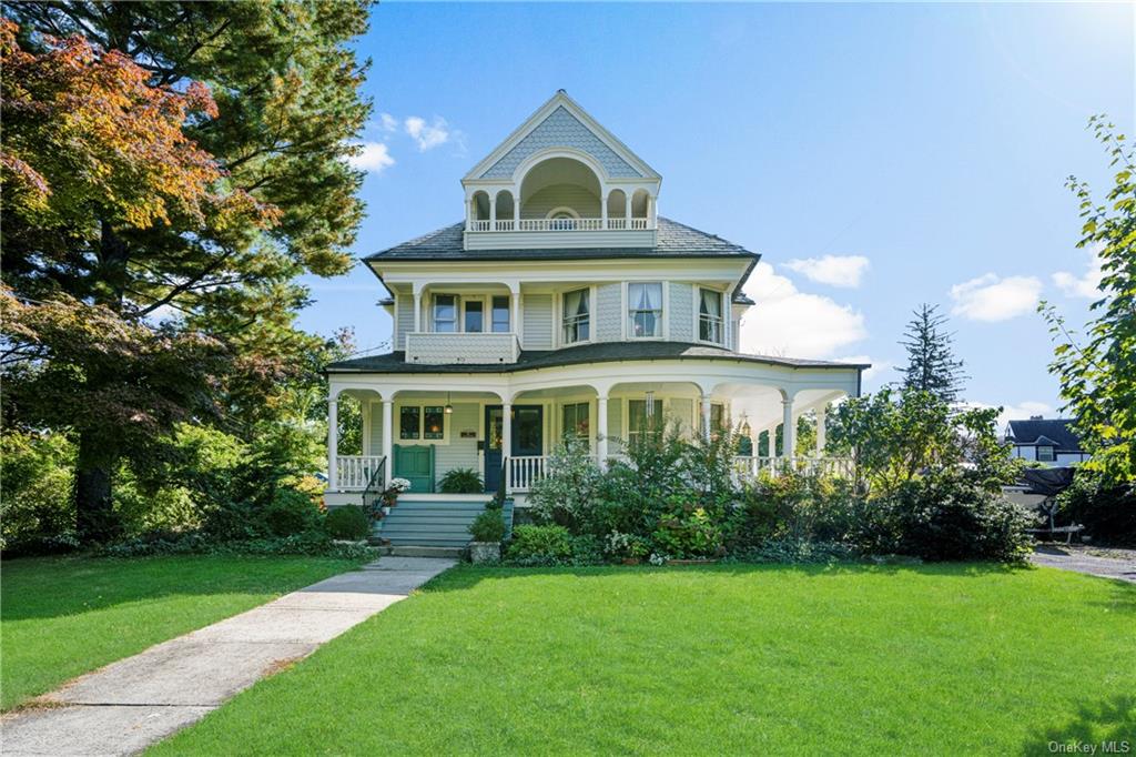 11 The Boulevard, New Rochelle, NY 10801 Compass