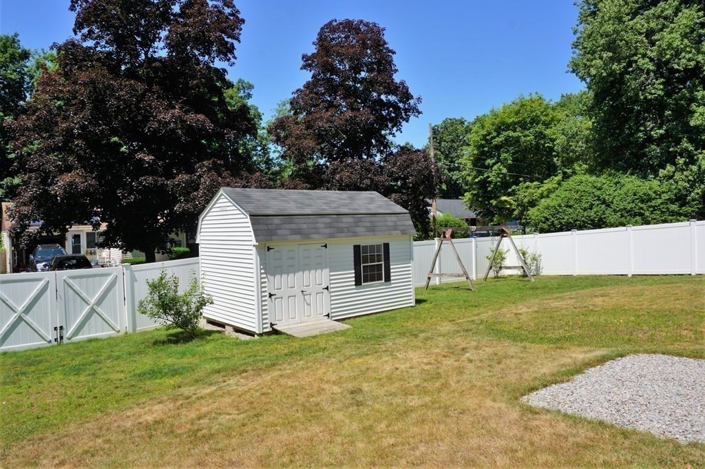 37 New Boston Road Sturbridge, MA 01566 - Photo 29 of 34