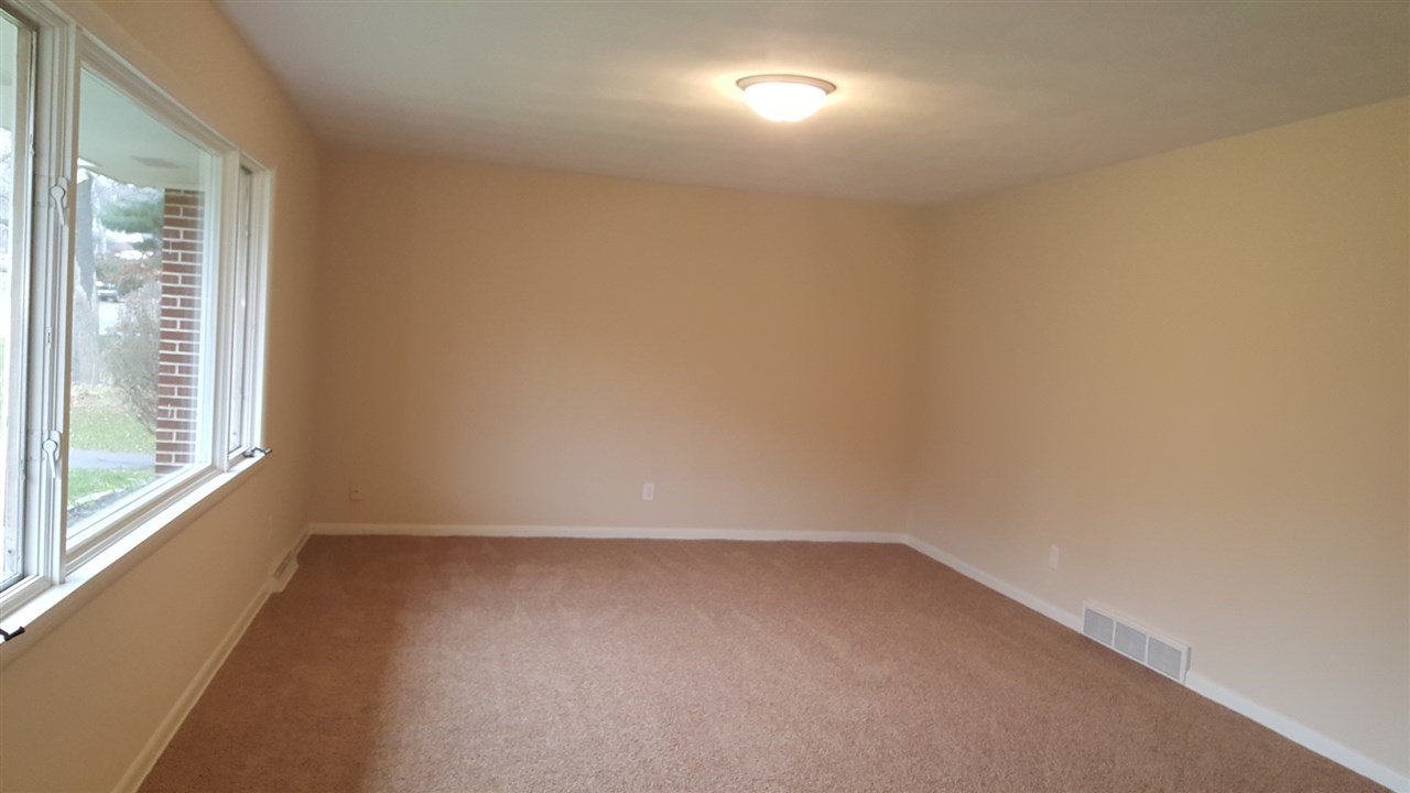 503 Wood Road Rockford, IL 61107 - Photo 5 of 19 Gallery Image 5