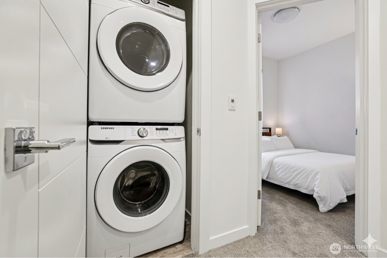 2403 Southwest Edmunds Street Seattle, WA 98106 - Photo 16 of 25