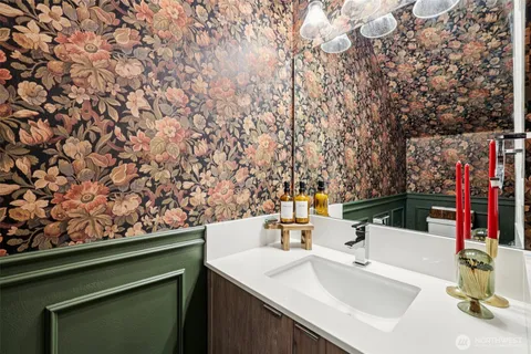 $715,000 | 2403 Southwest Edmunds Street, Seattle, WA 98106