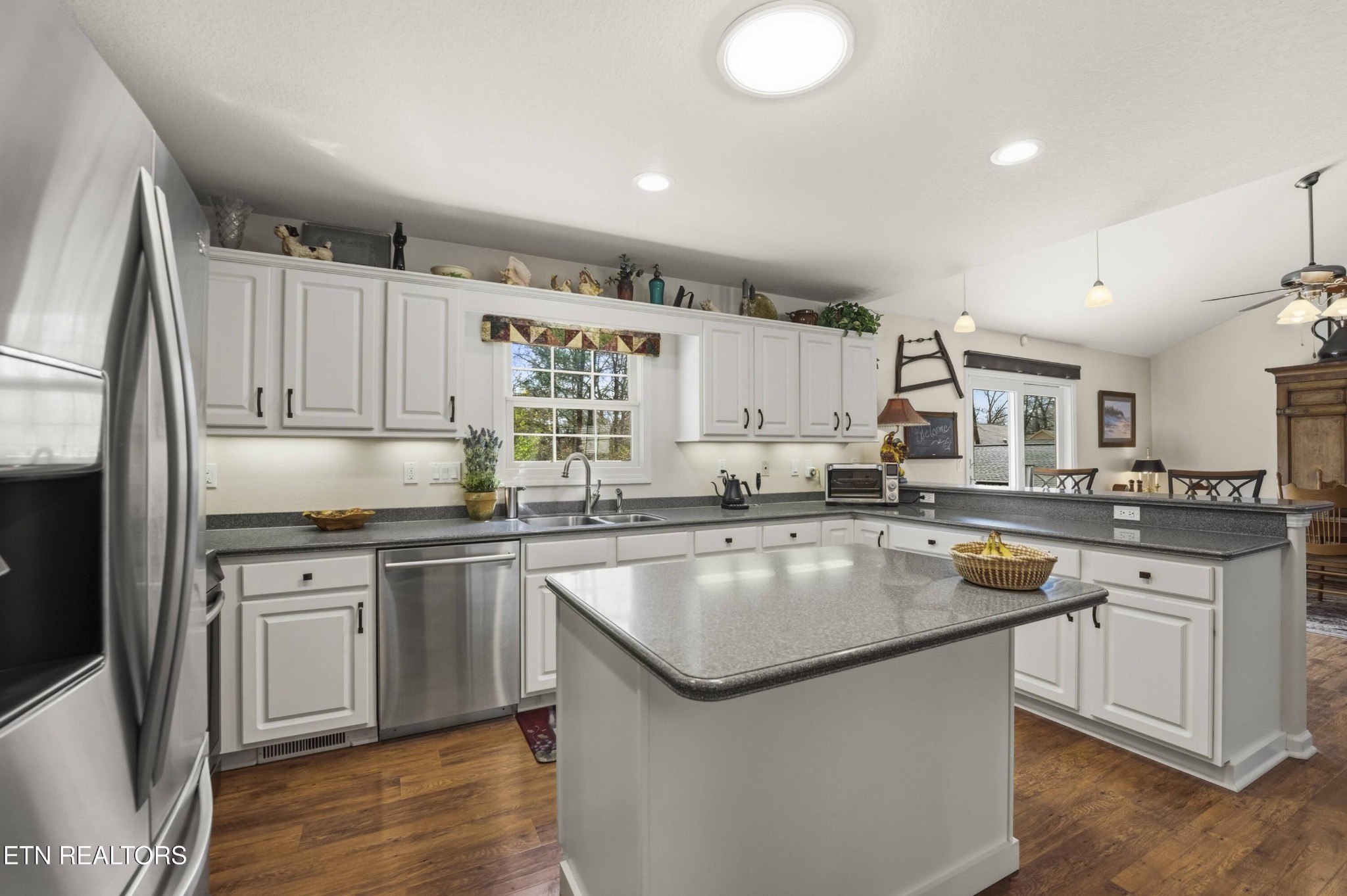 114 Windsor Road Crossville, TN 38558 - Photo 14 of 42