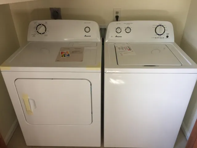 $1,900 | 5924 Longbow Lane, Unit 10, West Palm Beach, FL 33415