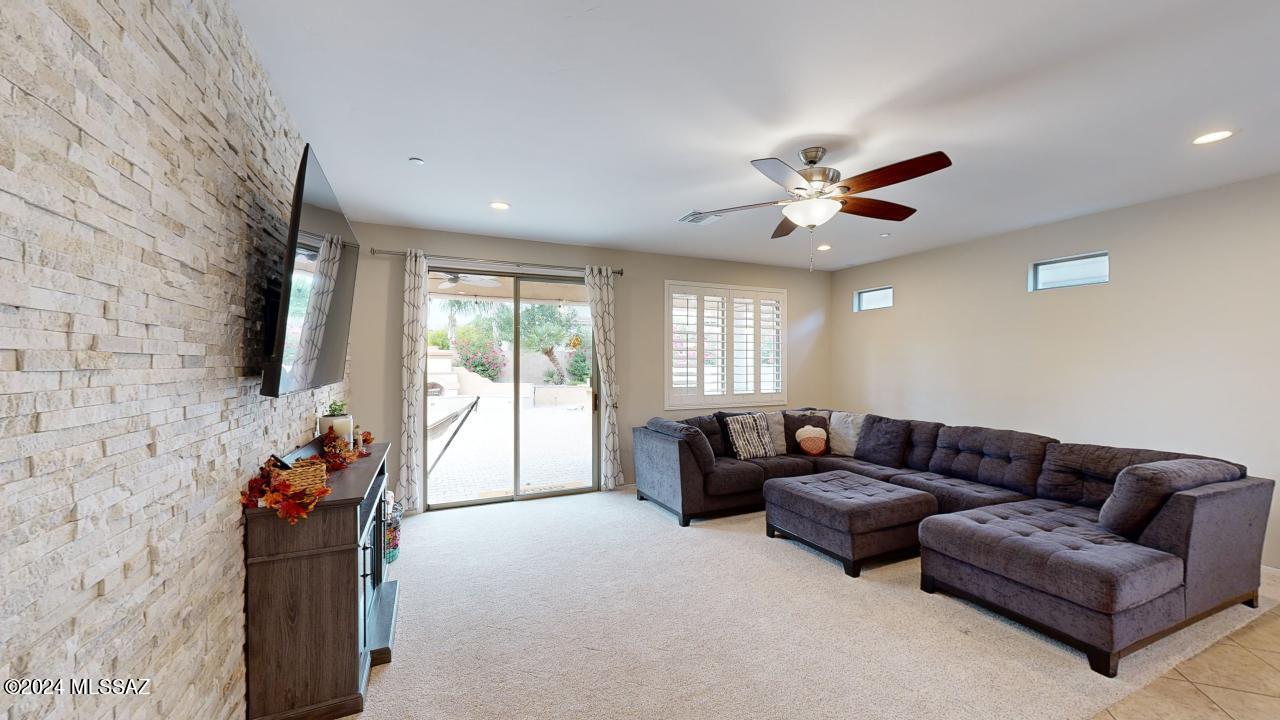 1216 West Rodriguez Road Oro Valley, AZ 85755 - Photo 4 of 42