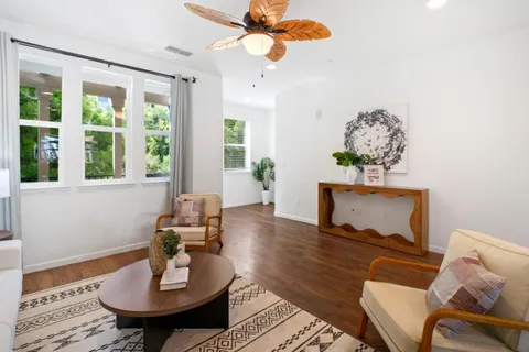 $999,888 | 61 Montecito Vista Drive, Unit 6, San Jose, CA 95111