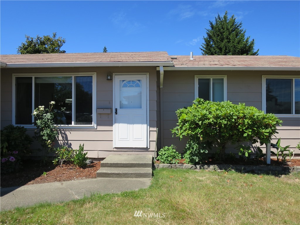 3500 Northeast 11th Place Renton, WA 98056 - Photo 3 of 19