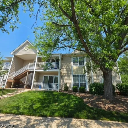 $390,000 | 3012 Doolittle Drive, Bridgewater, NJ 08807