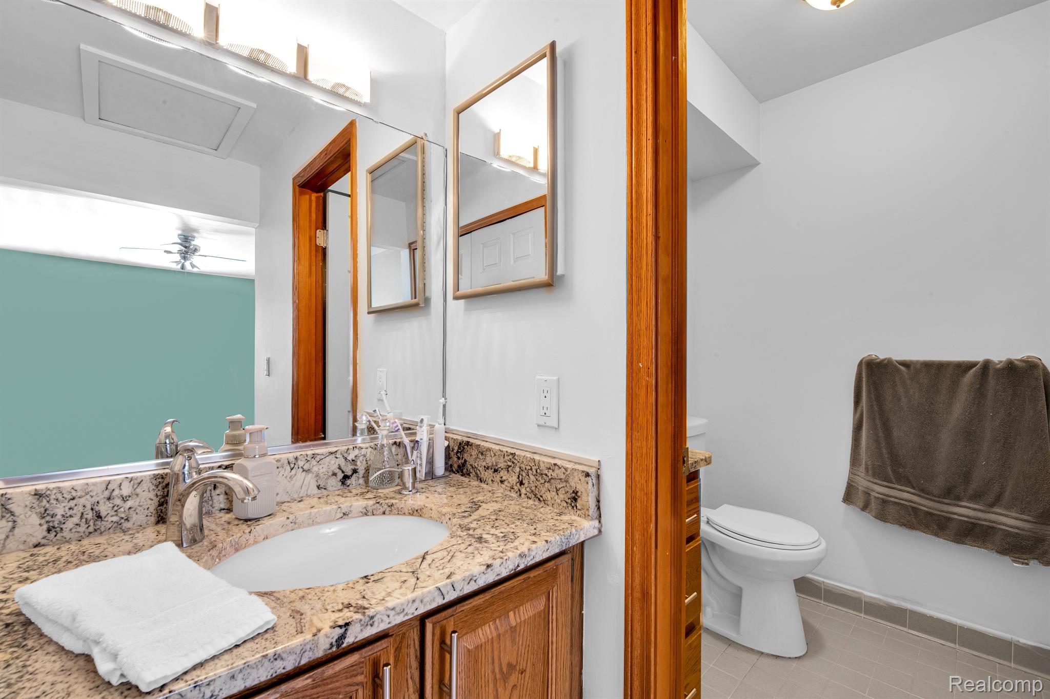 1339 East Gunn Road Rochester, MI 48306 - Photo 30 of 47 Upstairs Bathroom