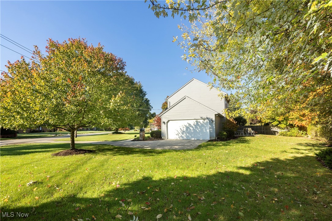 22626 Mastick Road Fairview Park, OH 44126 - Photo 37 of 39