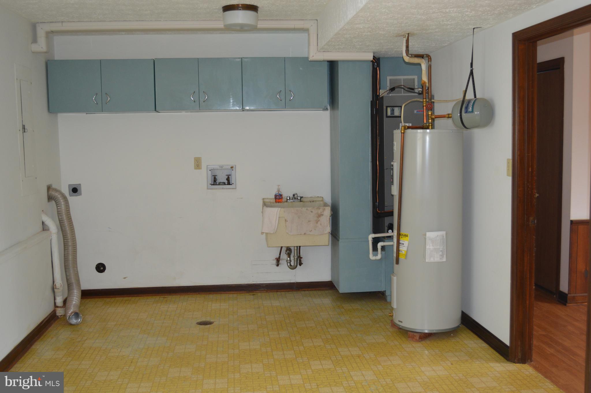 218 Ridge Road Winchester, VA 22602 - Photo 20 of 27 Basement