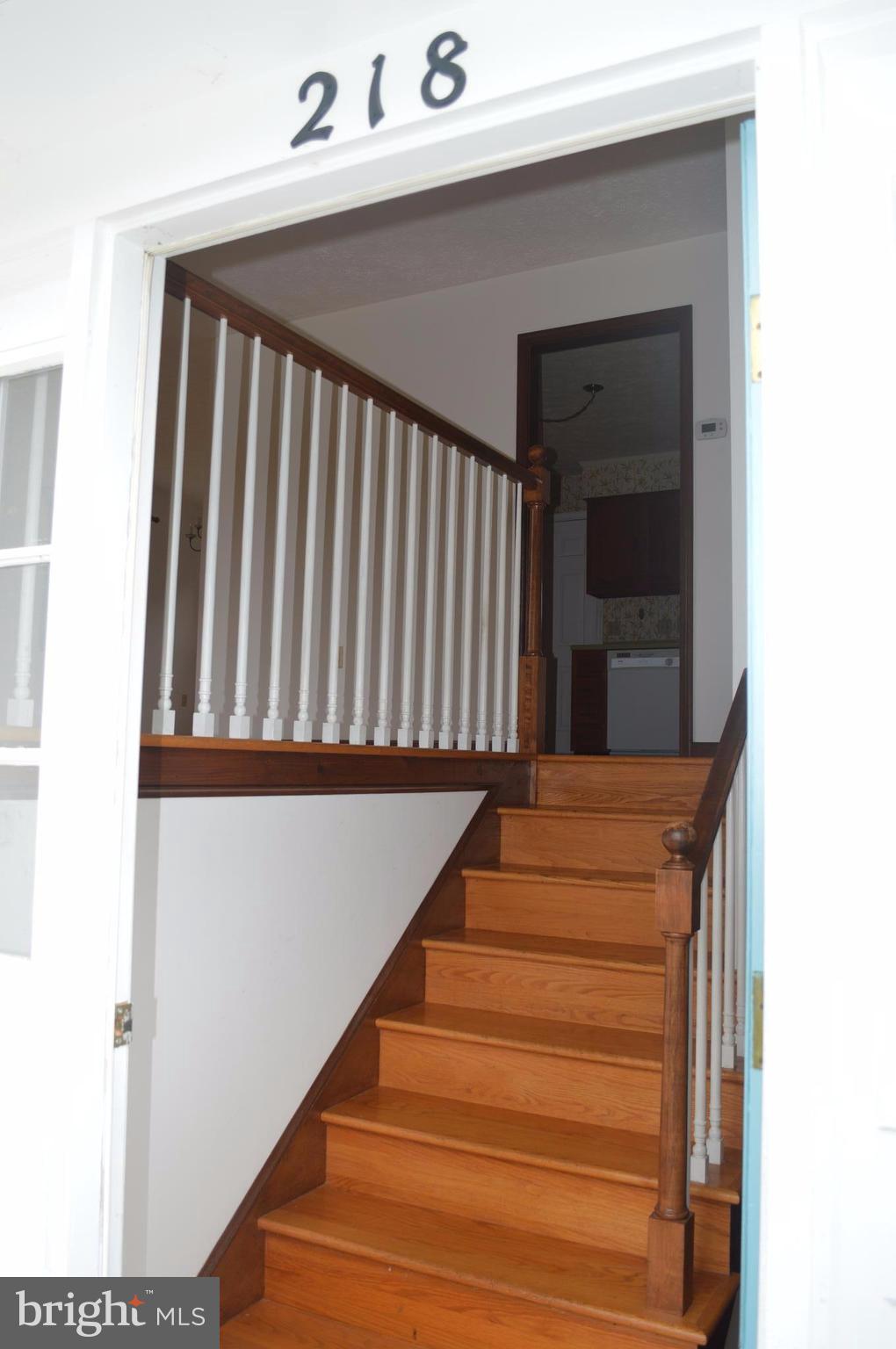 218 Ridge Road Winchester, VA 22602 - Photo 6 of 27 Interior