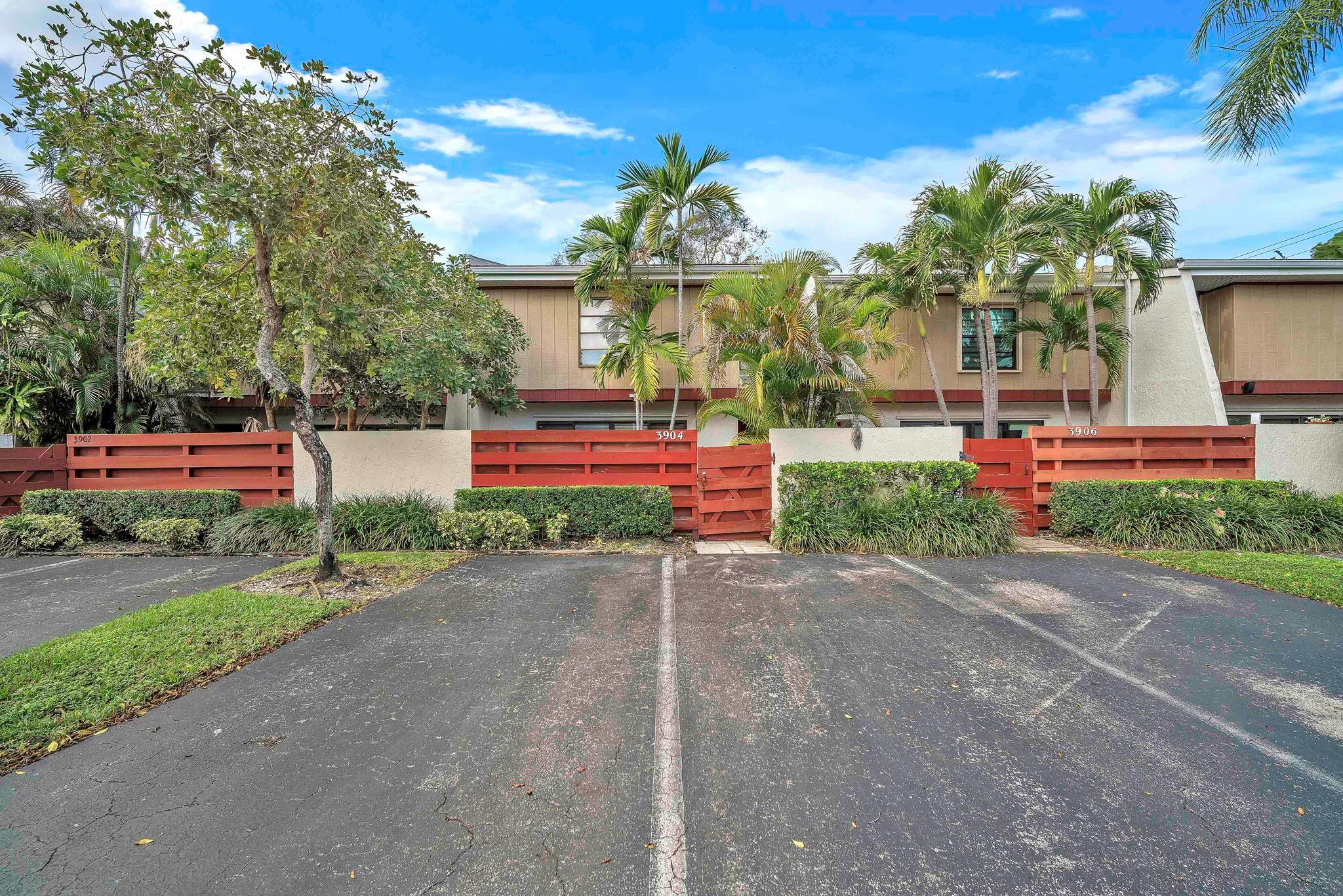 3904 Parkside Lane Hollywood, FL 33021 - Photo 18 of 18 Photo 1