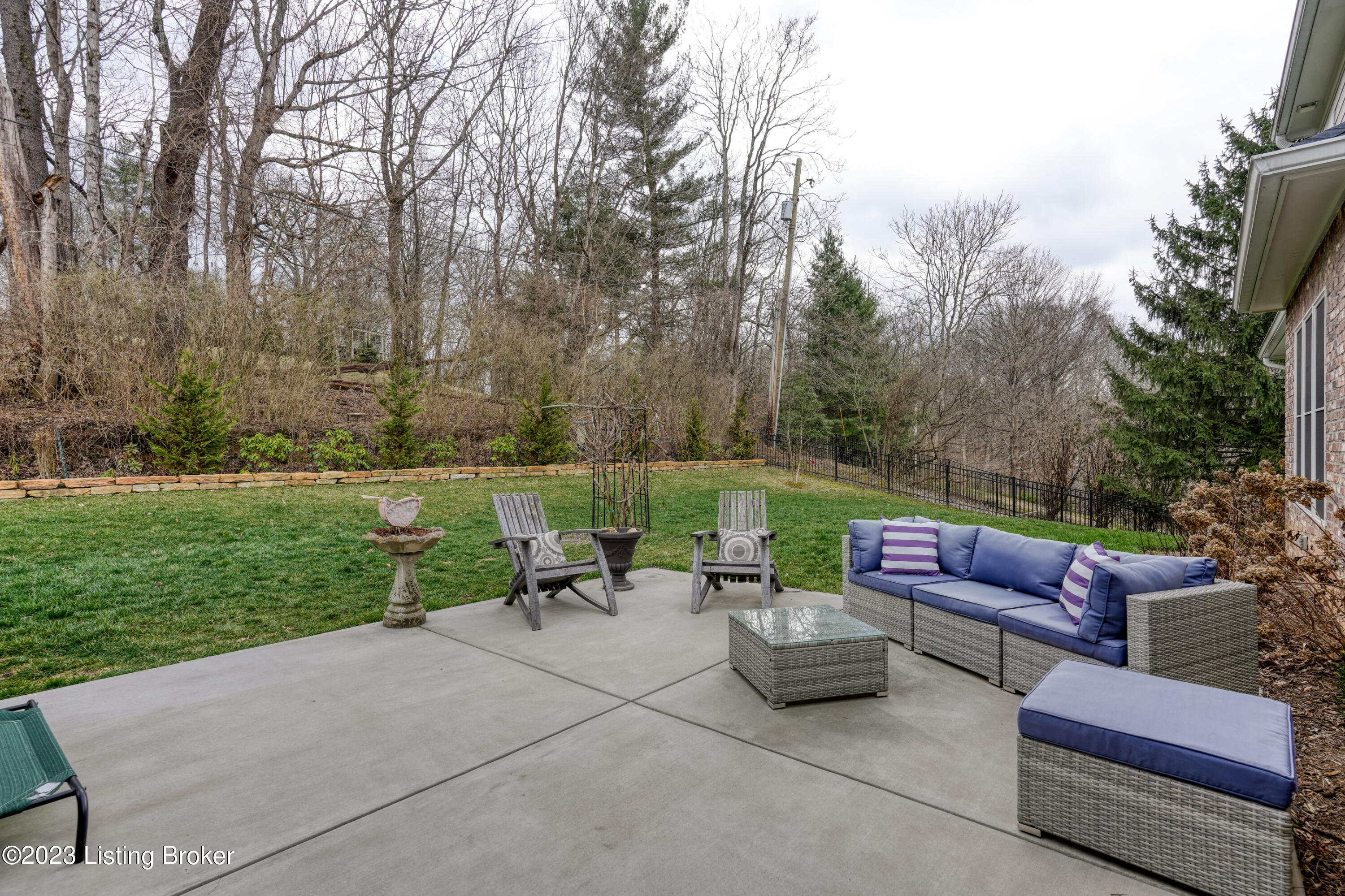 72 Westwind Road Louisville, KY 40207 - Photo 46 of 48 069 - 20230220 07250