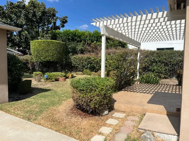 $5,300 | 4721 Ventura Canyon Avenue, Sherman Oaks, CA 91423