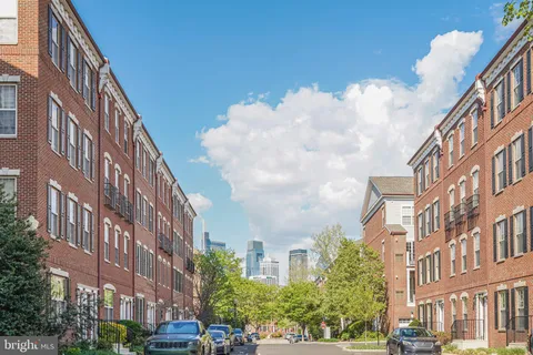 $800,000 | 608 Captains Way, Philadelphia, PA 19146