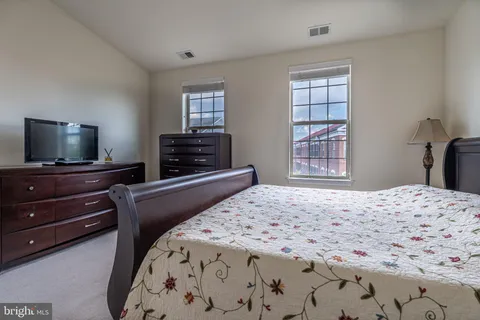 $800,000 | 608 Captains Way, Philadelphia, PA 19146