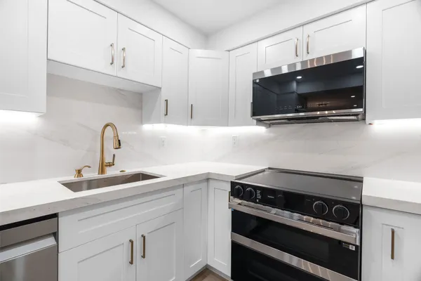 $3,700 | 3221 South Ocean Boulevard, Unit 1006, Highland Beach, FL 33487