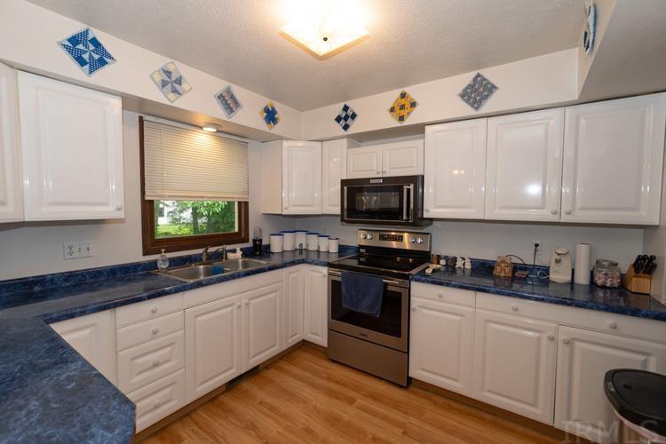 52552 Grape Road Granger, IN 46530 - Photo 17 of 36 Gallery Image 17