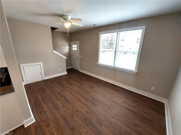 $1,595 | 38 East 4th Street, Lexington, NC 27292