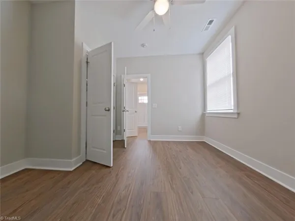 $1,595 | 38 East 4th Street, Lexington, NC 27292