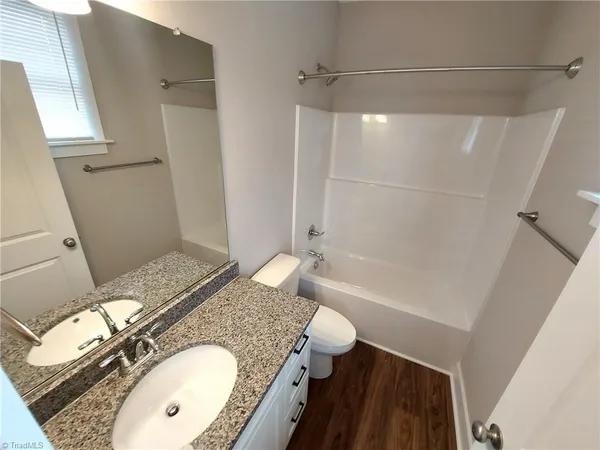 $1,595 | 38 East 4th Street, Lexington, NC 27292