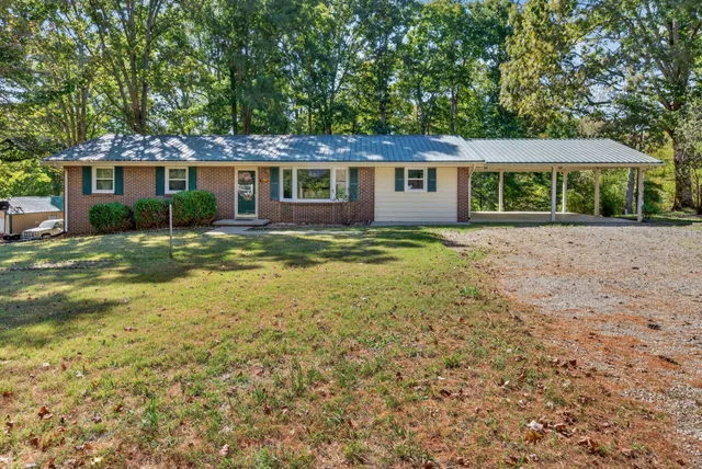 $225,000 | 185 Mockingbird Street, Erin, TN 37061