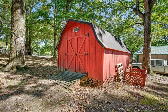 $225,000 | 185 Mockingbird Street, Erin, TN 37061