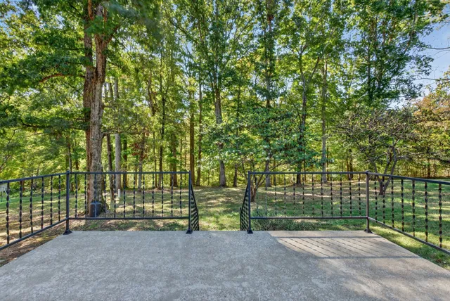 $225,000 | 185 Mockingbird Street, Erin, TN 37061