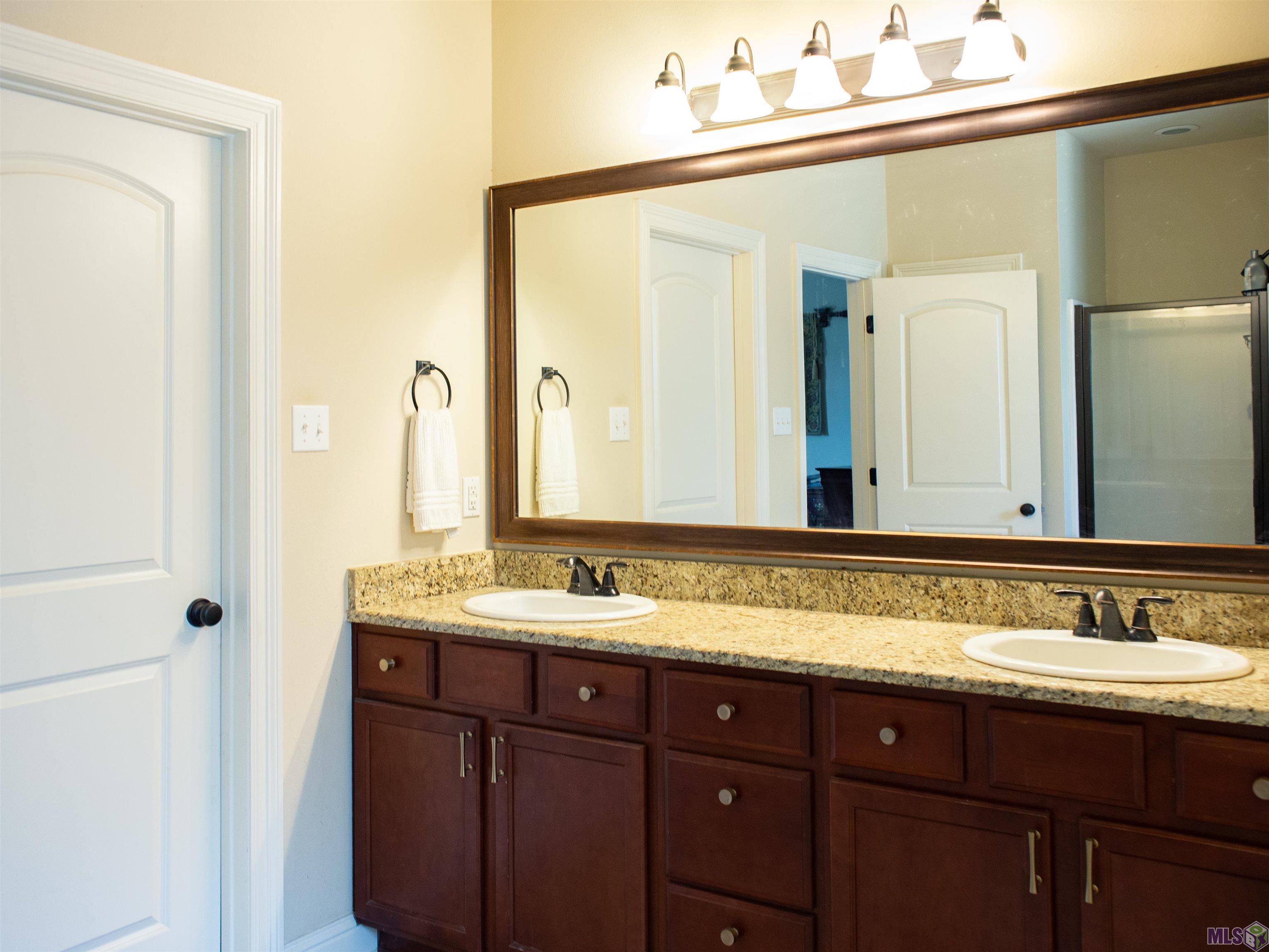 17566 Waterloo Drive Baton Rouge, LA 70817 - Photo 14 of 25 Gallery Image 14