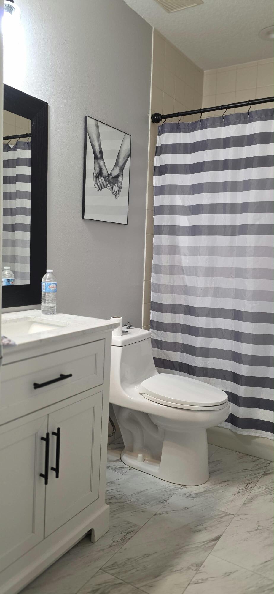 2370 Center Stone Lane Riviera Beach, FL 33404 - Photo 4 of 31 Bathroom