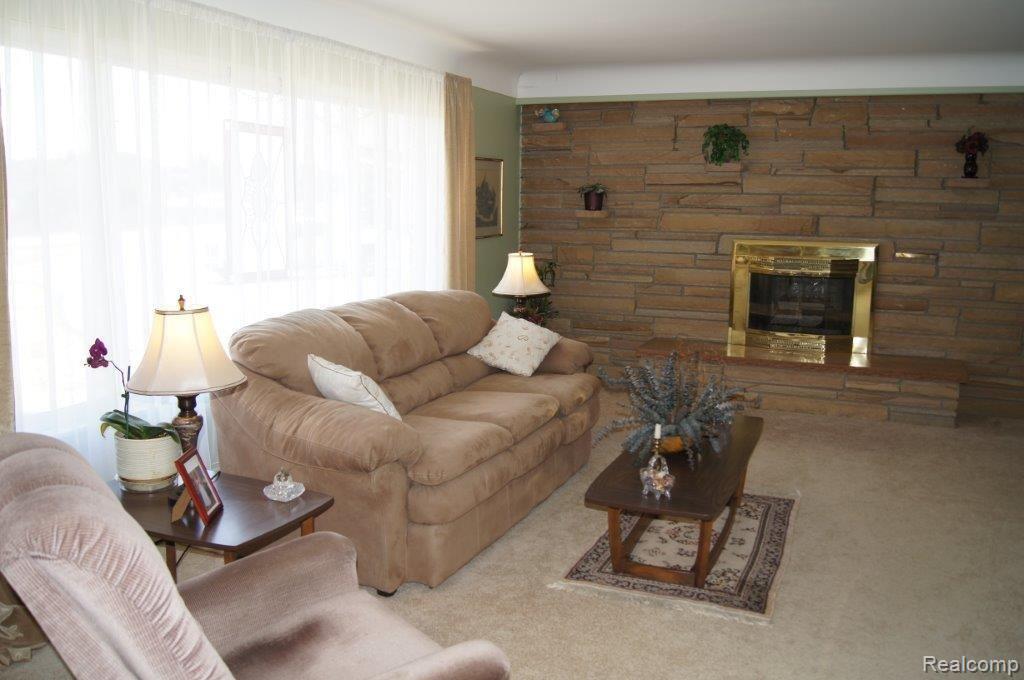 1543 Farnsworth Road Lapeer, MI 48446 - Photo 8 of 28 1543 Farnsworth Rd (42).jpg