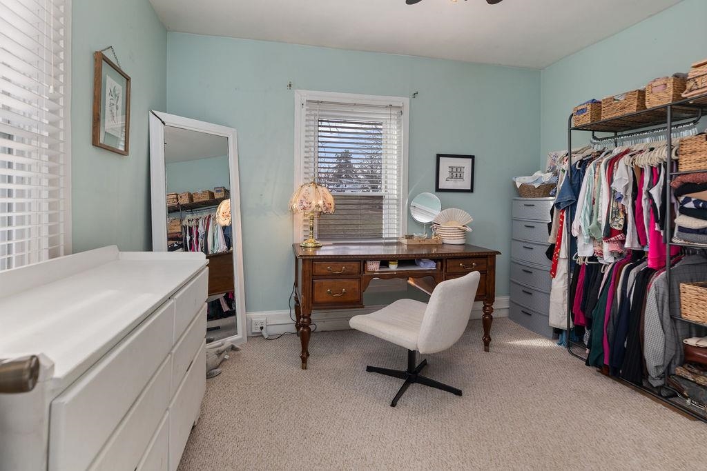 787 North Liberty Street Harrisonburg, VA 22802 - Photo 24 of 34 a living room with furniture and a air conditioner vent