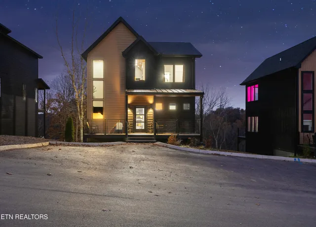 $925,000 | 1349 Reedmont Way, Sevierville, TN 37876