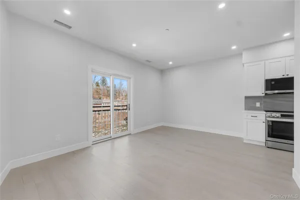 $2,255 | 10 Market Street, Unit E, Wappingers Falls, NY 12590