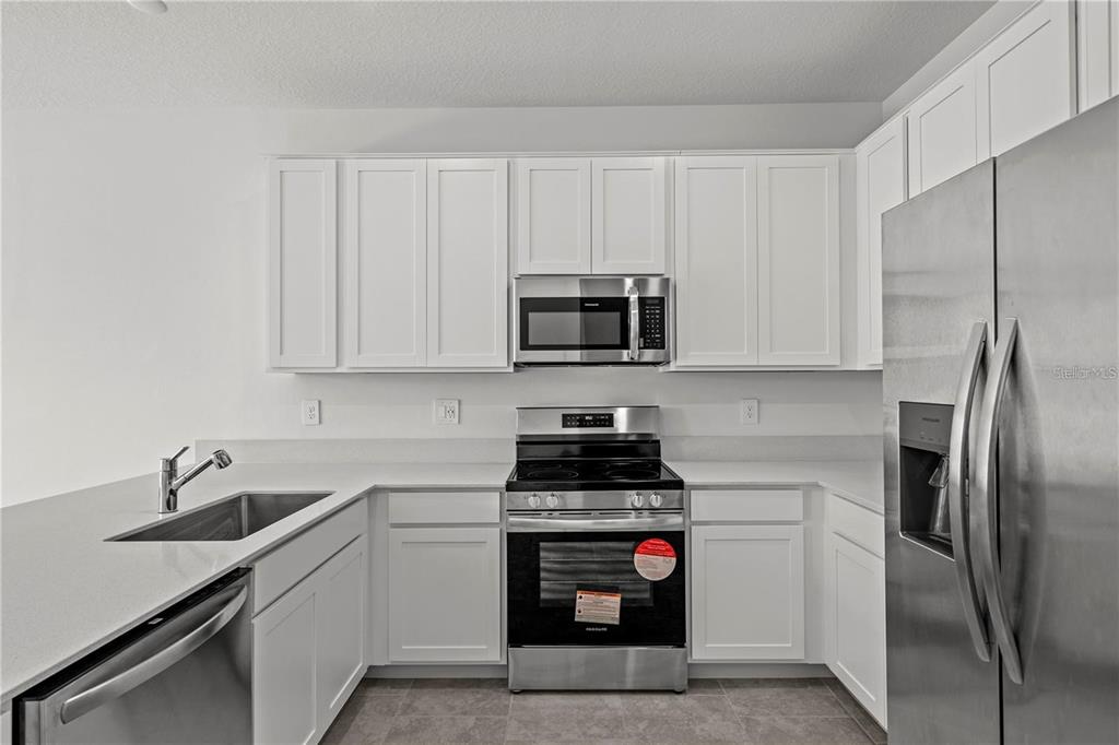 3262 Laurent Loop Davenport, FL 33837 - Photo 6 of 25