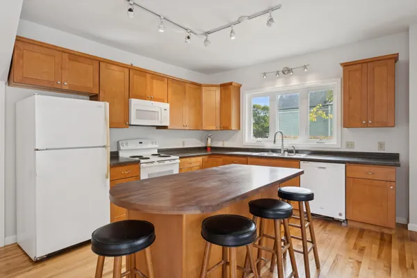 $999,000 | 1638 Forest Avenue, Portland, ME 04103