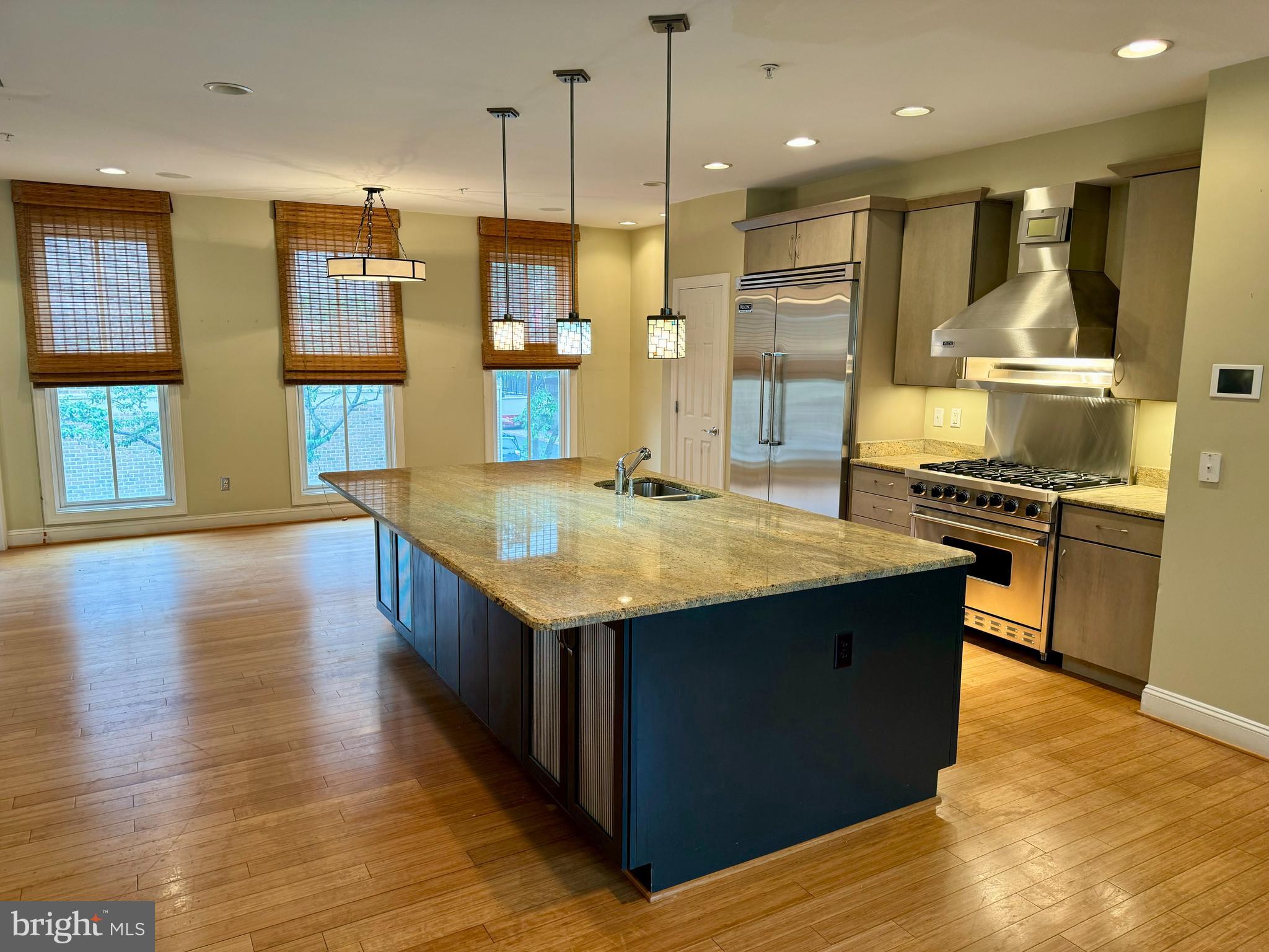 1234 Dockside Circle Baltimore, MD 21224 - Photo 7 of 43